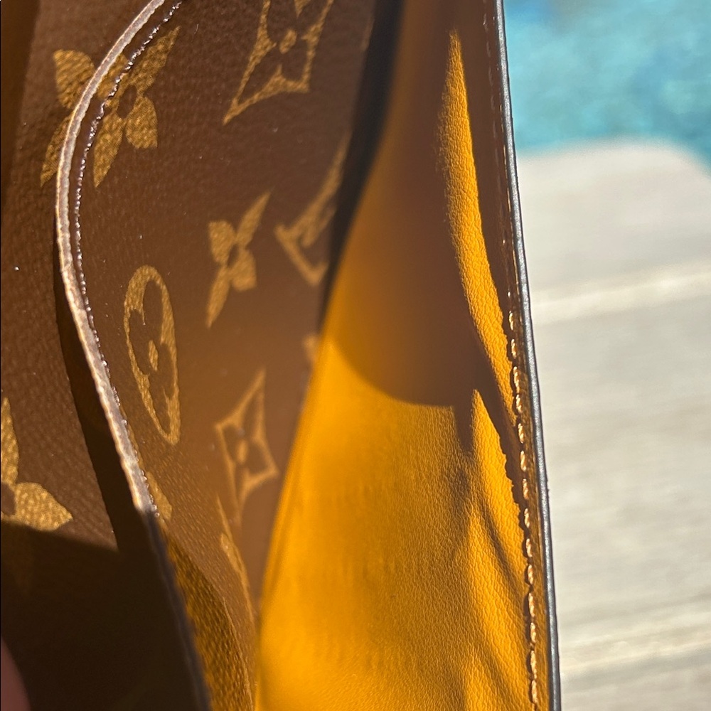 Louis Vuitton Authentic Monogram Brazza Wallet - image 7